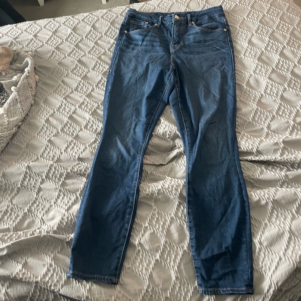 Good American jeans good waist crop 8/29